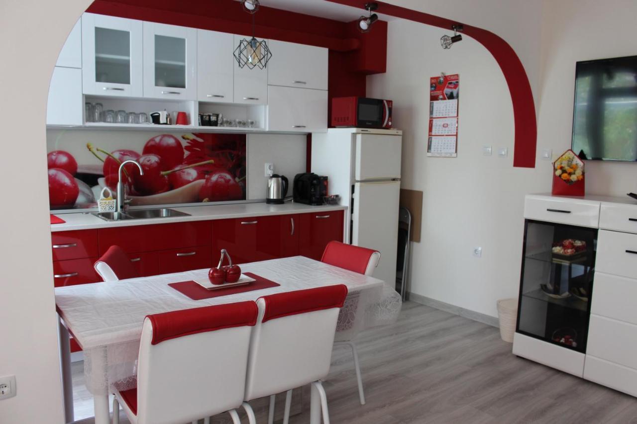 Apartment Ani เวลีคอเทอร์โนโว ภายนอก รูปภาพ